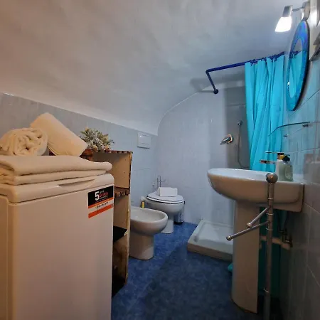Centro Storico Passeggiando Per Caruggi Apartmán Pietra Ligure